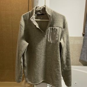 Men’s extra large under armor loose cold gear pull over